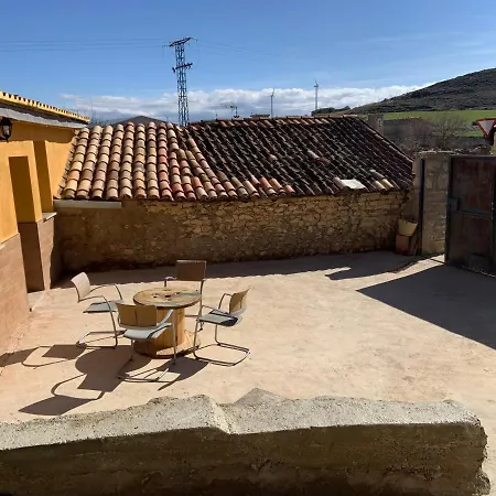 Agradable Casa Con Chimenea Y Patio Totalmente Privado