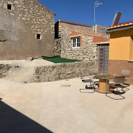 Agradable Casa Con Chimenea Y Patio Totalmente Privado