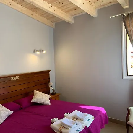 Agradable Casa Con Chimenea Y Patio Totalmente Privado