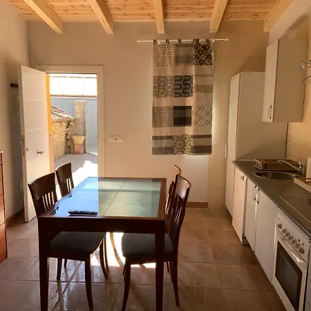 Agradable Casa Con Chimenea Y Patio Totalmente Privado شقة Barahona
