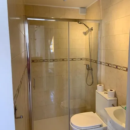 Agradable Casa Con Chimenea Y Patio Totalmente Privado *