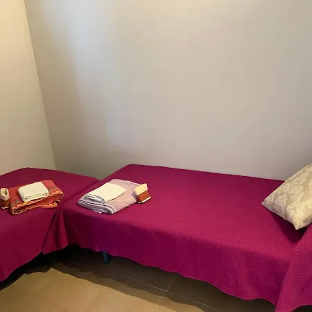 Agradable Casa Con Chimenea Y Patio Totalmente Privado شقة Barahona