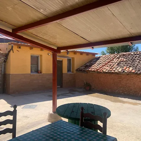 Agradable Casa Con Chimenea Y Patio Totalmente Privado