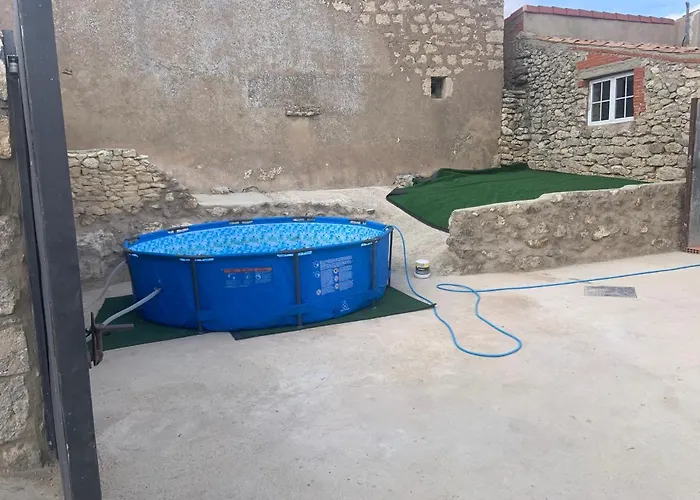 Daire Agradable Casa Con Chimenea Y Patio Totalmente Privado *